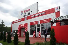 Состоялось открытие первого фирменного автосервиса Total Quartz.