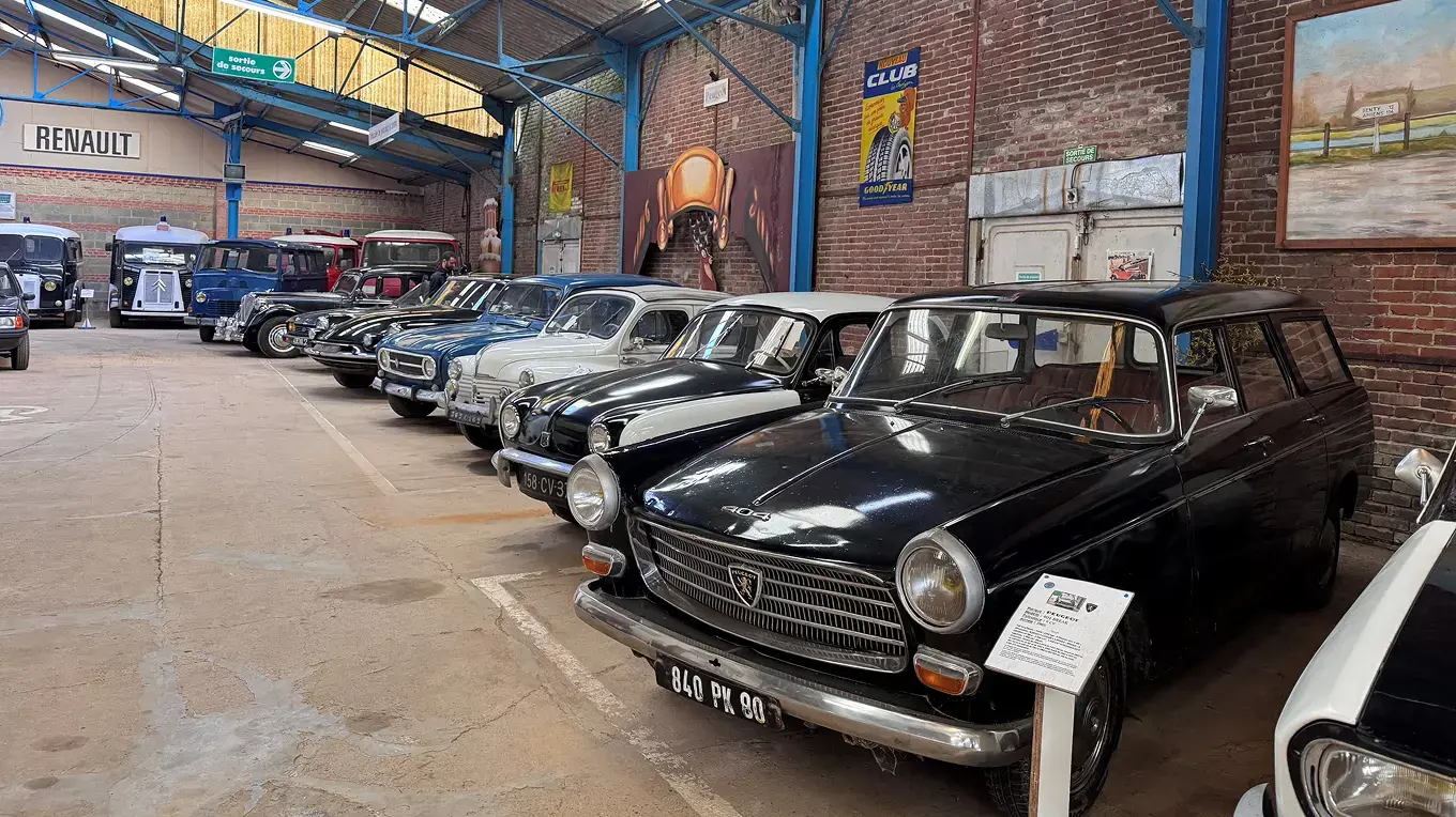 Garage voitures anciennes Brigade de l'AA