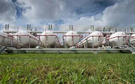 Mit Propangas gefüllte Tanks von TOTAL