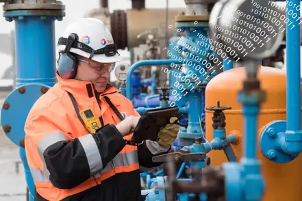 Image of a worker using ICAPS© on tablet