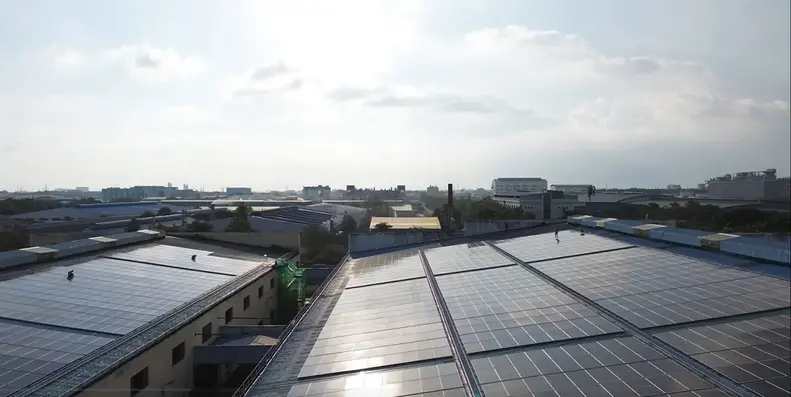 rooftop of Chin Well's production facility solarised by TotalEnergies ENEOS