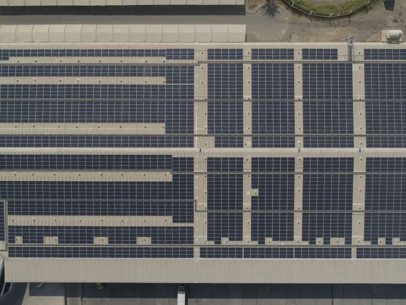 Dubai - Seven seas on-site solar rooftop installation - DG MEA