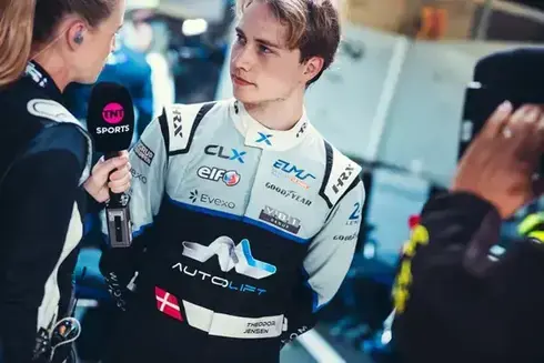 ELF Lubricantes en las 24 horas de Le Mans piloto
