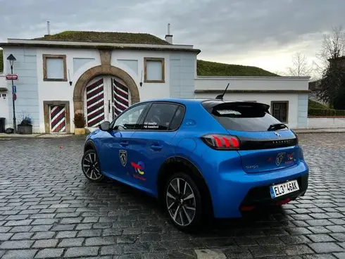 peugeot-e-208-totalenergies.jpg