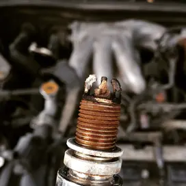 dirty-spark-plugs-make-sad-engines-2021-09-02-14-13-43-utc.jpg