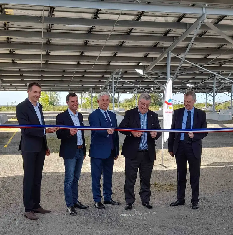 Inauguration ombrieres Donges.jpg