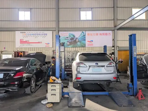 快馳保修中心插旗台中北屯，「尚弘汽車」隆重升級旗艦店！