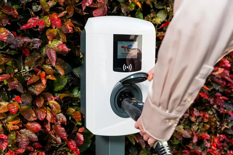 total energies - thuisladen - foto willem jan de bruin fotografie - w63_4951 - hr