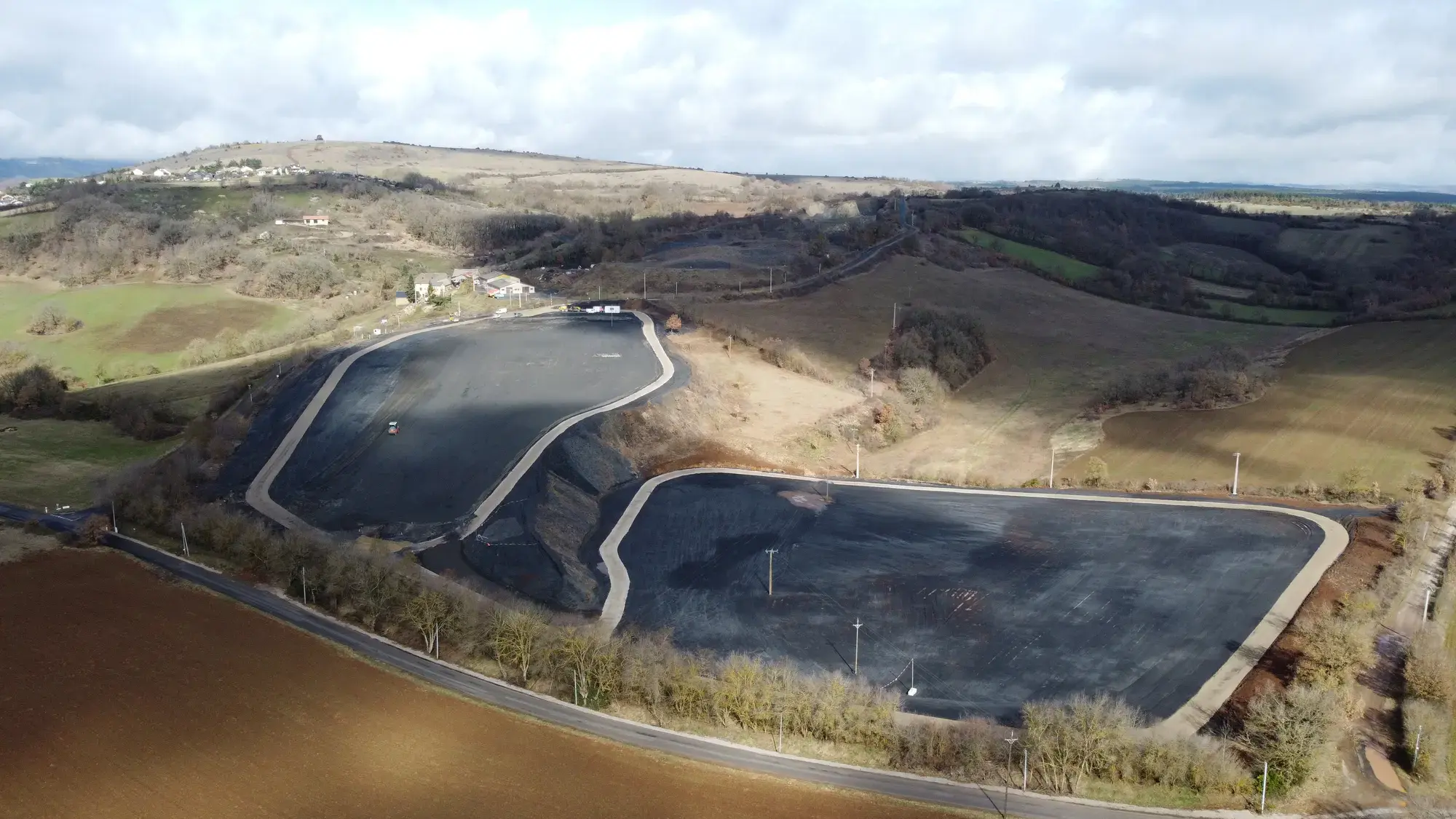 Terrassement centrale solaire Saint-Beauzély