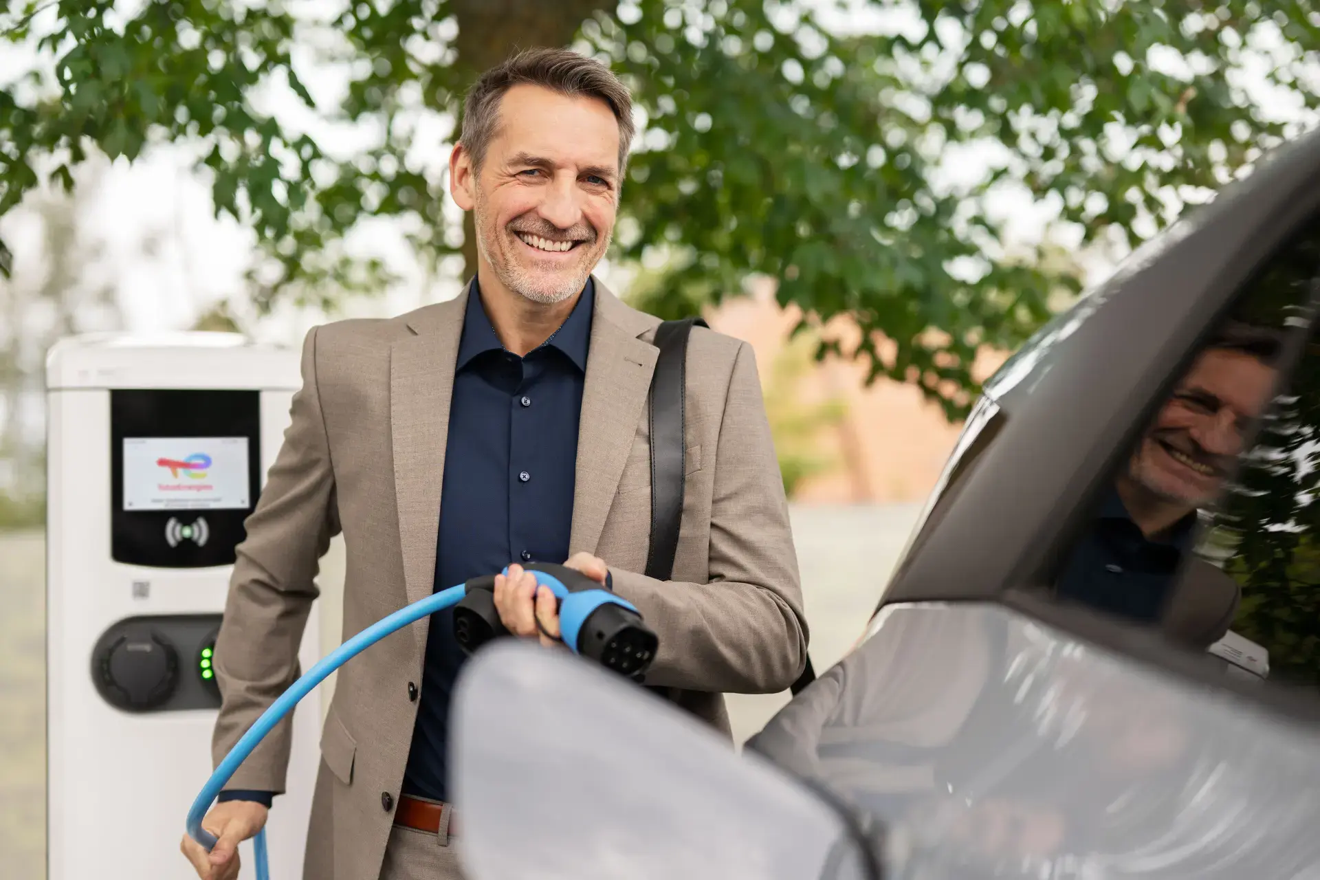 Elektrisches Laden an unseren Standort