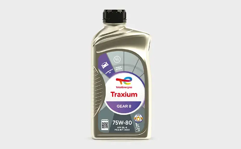 1L bottle of TotalEnergies Traxium Gear 8 gear oil