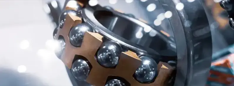 hlinity-komplex-cover