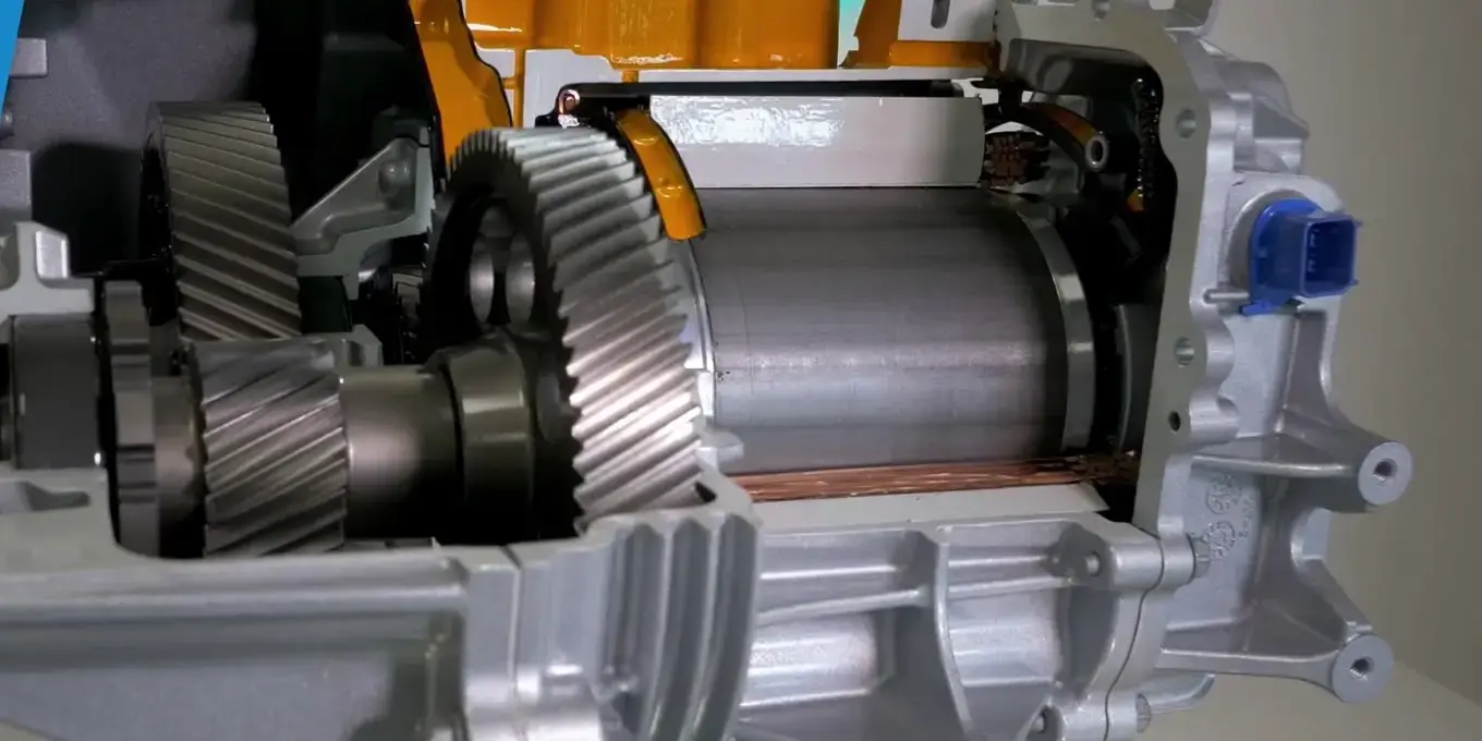 EV Drive R – still from the Quartz EV Fluid film