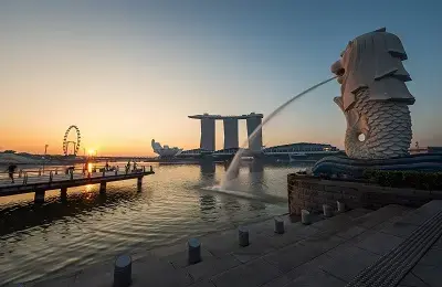 Singapore horizon with Merlion and Marina Bay Sands