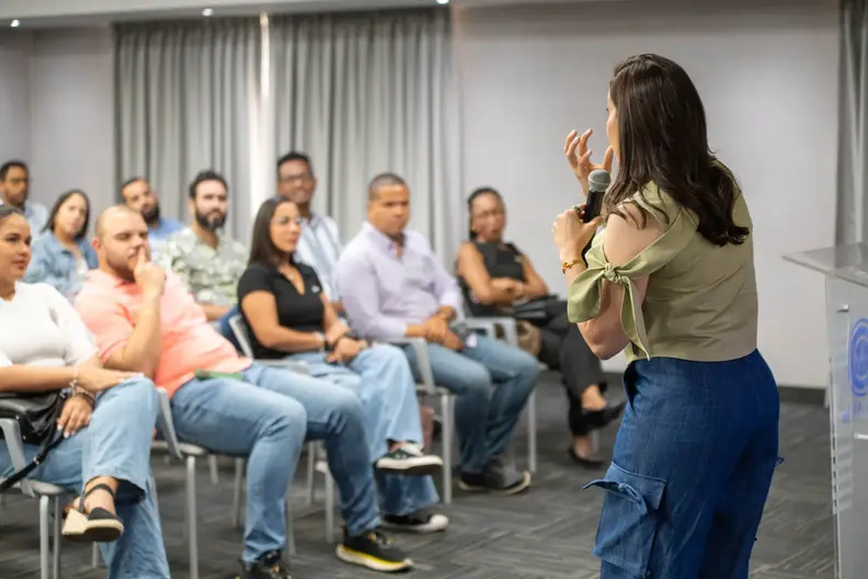 Taller de Finanzas Personales con Aura Cruz