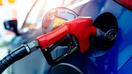 Cargando combustible en TotalEnergies