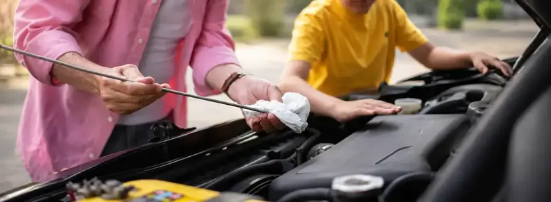 como medir aceite de motor