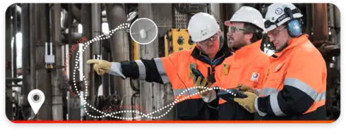 Image of workers using ICAPS© on tablet
