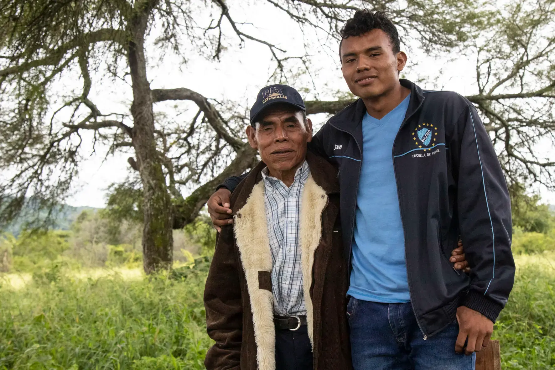 Una oportunidad de estudios universitarios para jóvenes de comunidades.