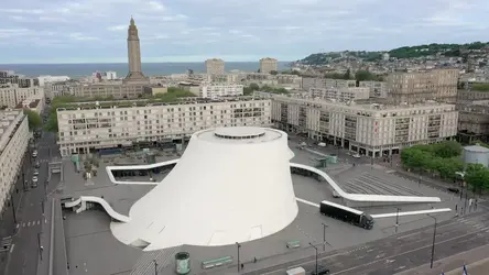 Vue aérienne du volcan de la ville du Havre par Oscar Niemeyer