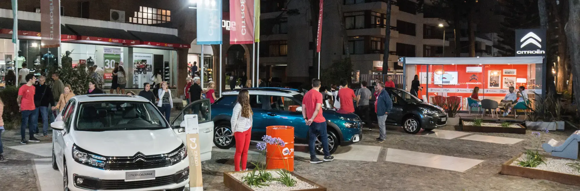 TOTAL, socio estratégico de GROUPE PSA, cuenta con una importante presencia durante todo el verano en el espacio de la automotriz CITROËN