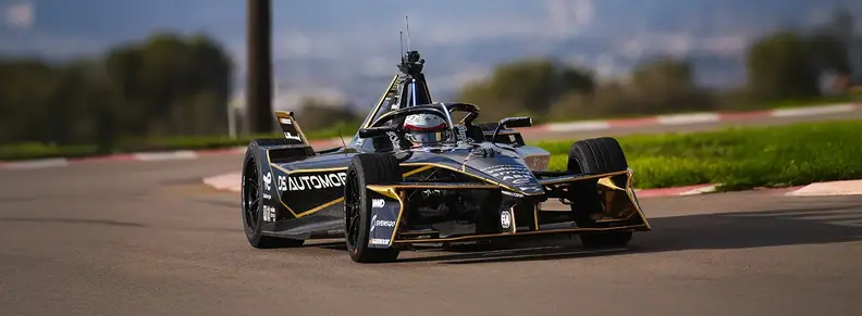 Nico Pino probó con mucho éxito el DS E-TENSE FE25 de la Fórmula E | TotalEnergies