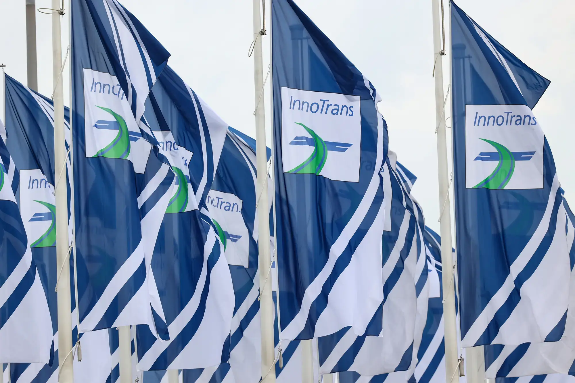 Fahnen der InnoTrans Messe Berlin