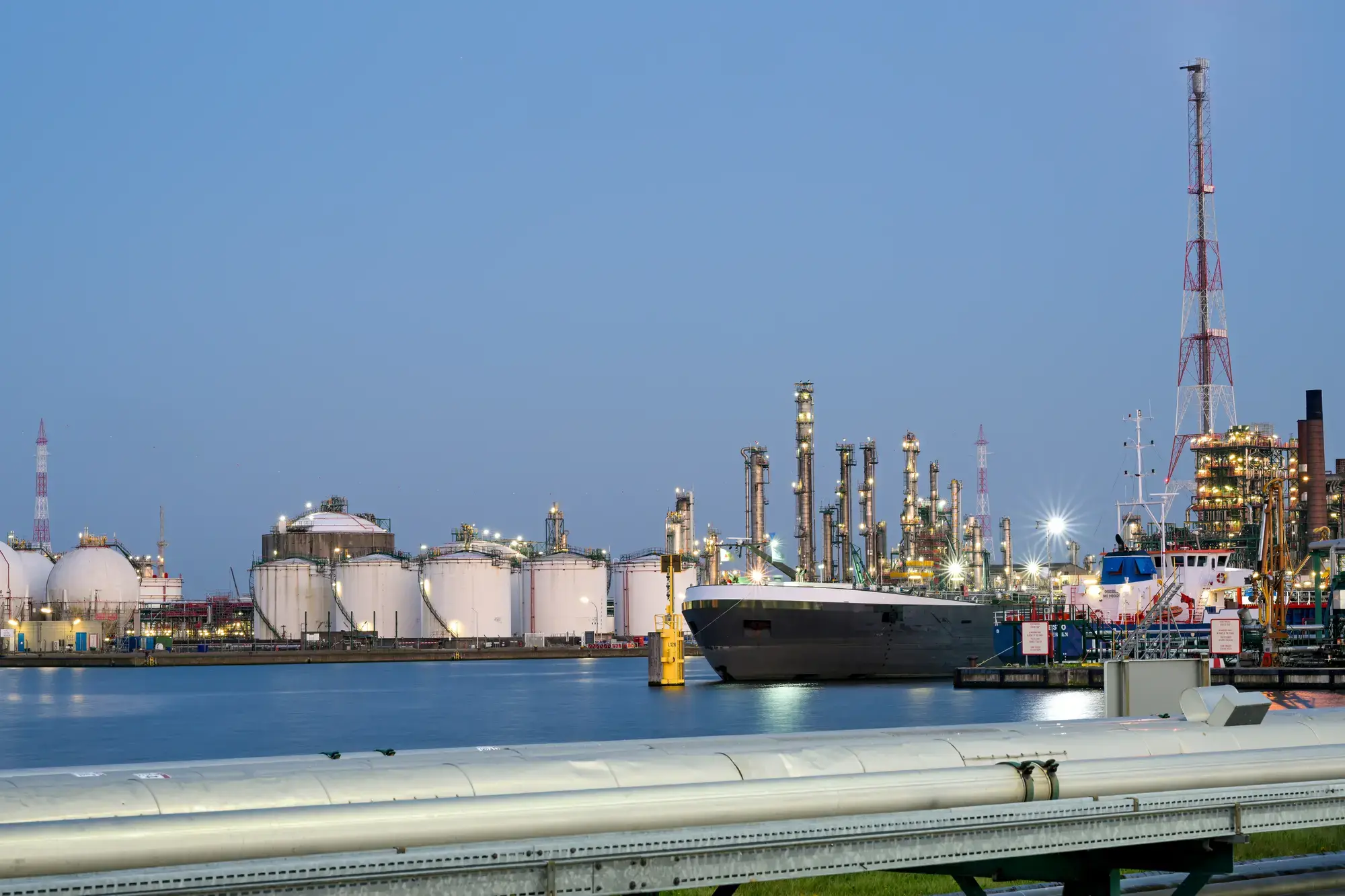 Antwerpen Integrated Platform, refinery