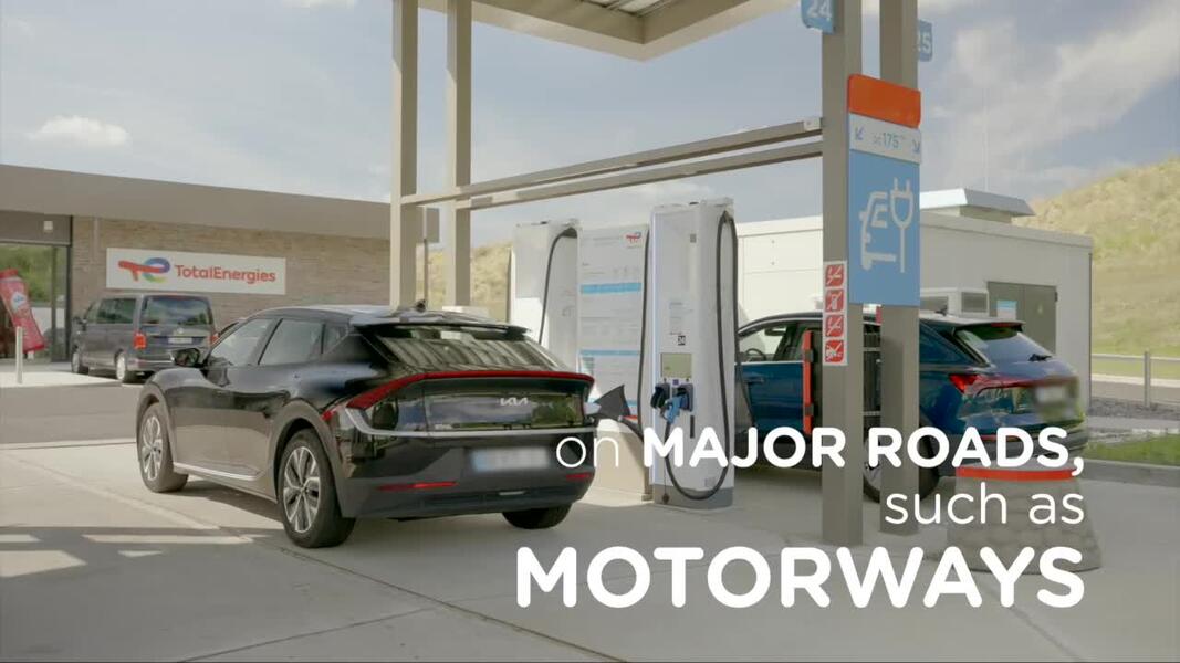 Charging solutions for electric vehicles from TotalEnergies (video)