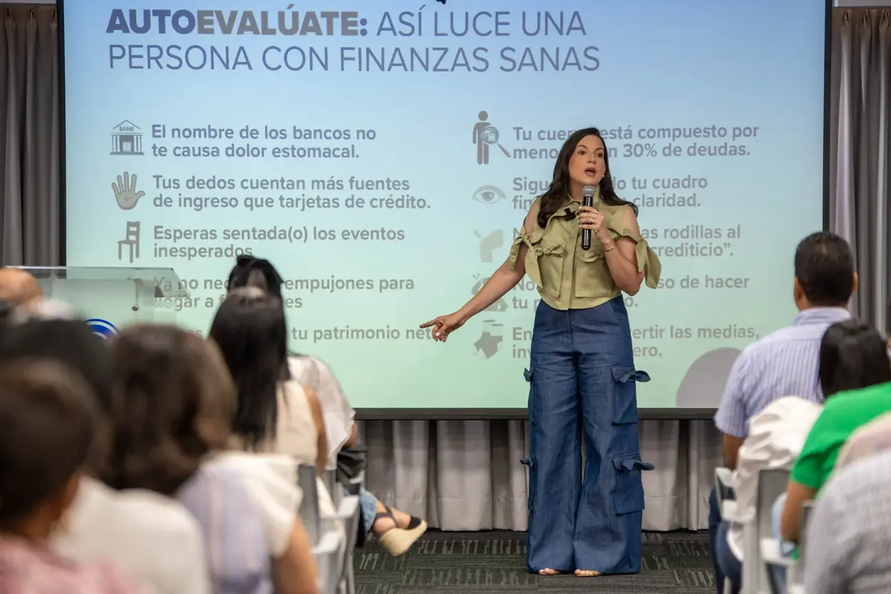 Agosto – Taller de Finanzas Personales con Aura Cruz