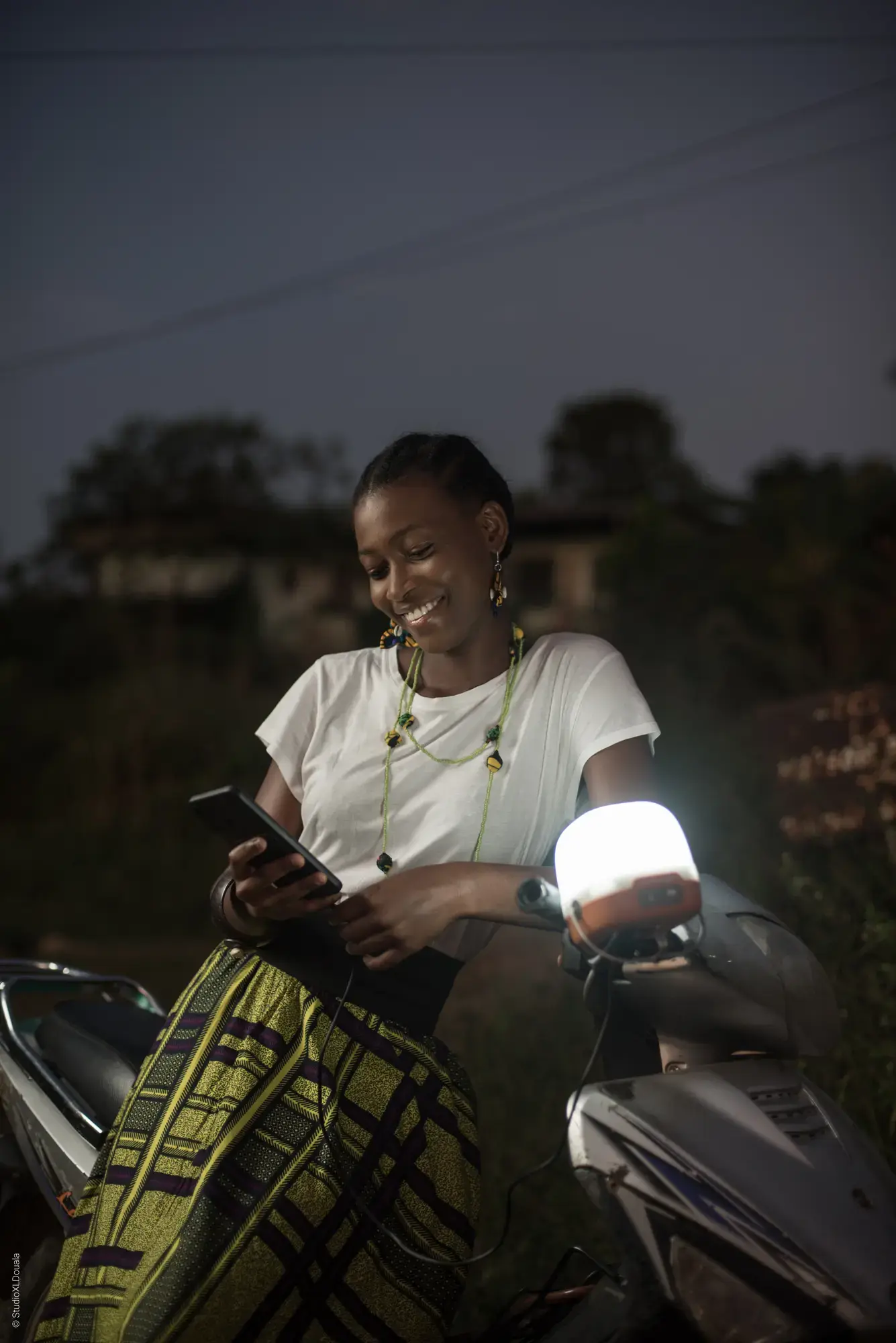 Usage de la Sunshine 300 sur une piste, Cameroun