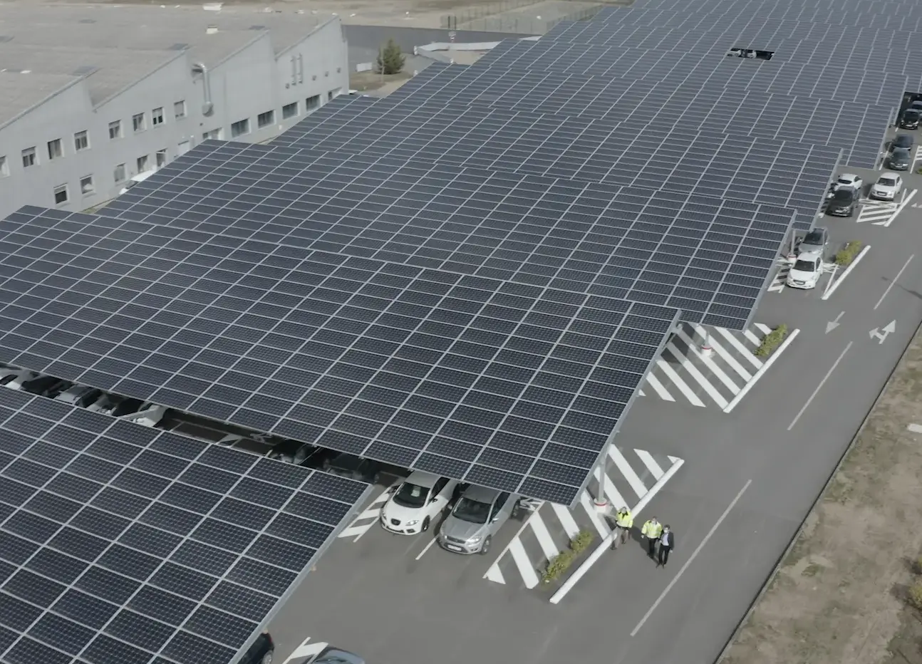 Solarization of the L'Oréal factory in Vichy