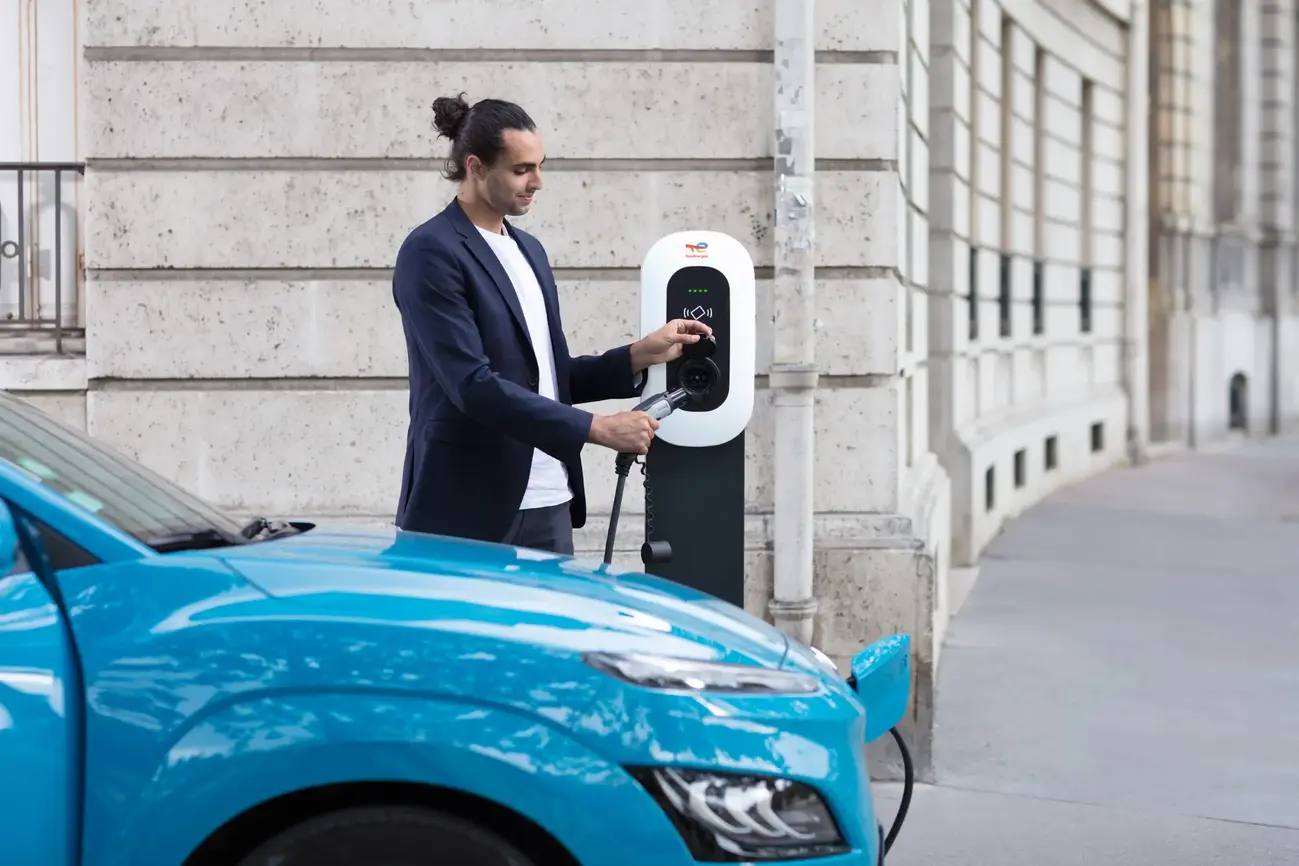 Borne recharge électrique