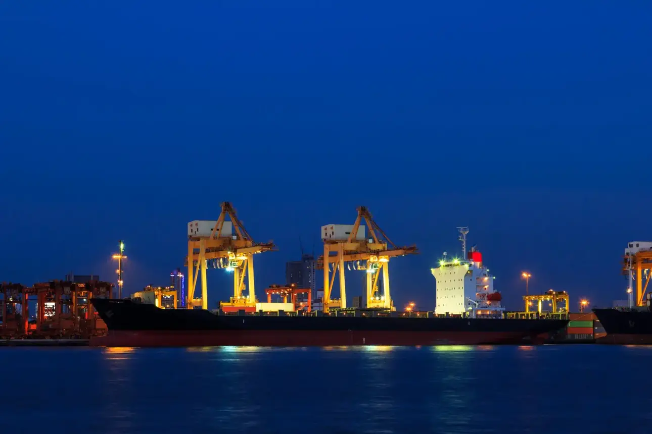 news_totalenergies extends partnership with oman lng