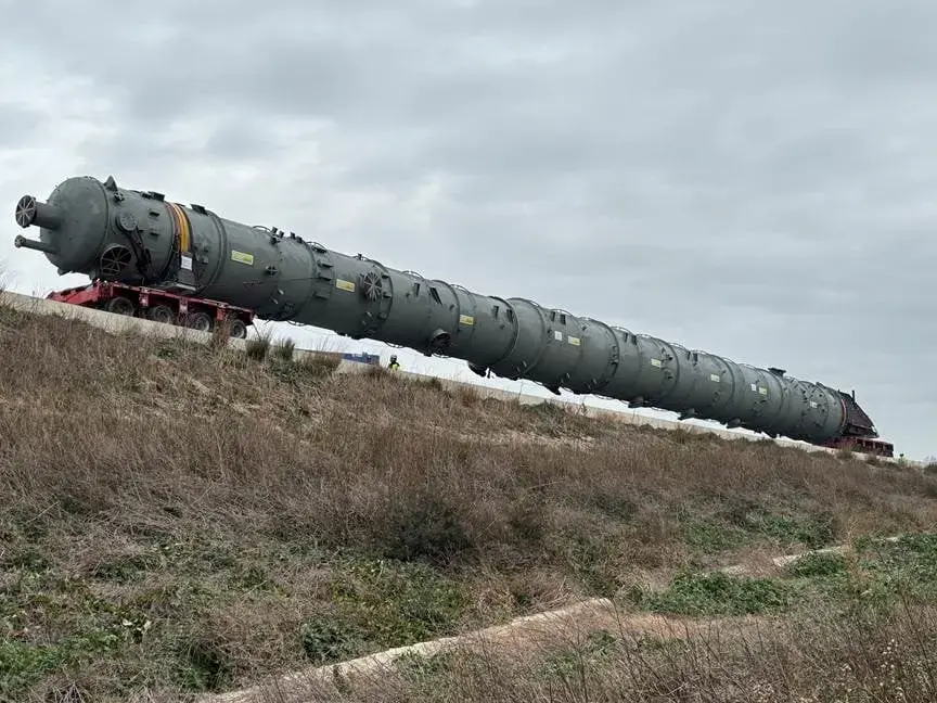 Arrivée de la colonne C5001 sur Grandpuits