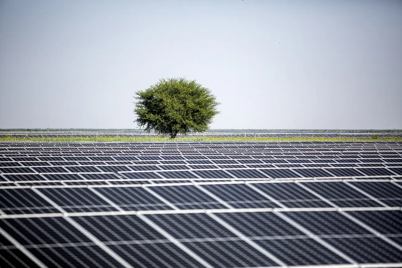 Khirasara Solar Power Plant, Gujarat, India