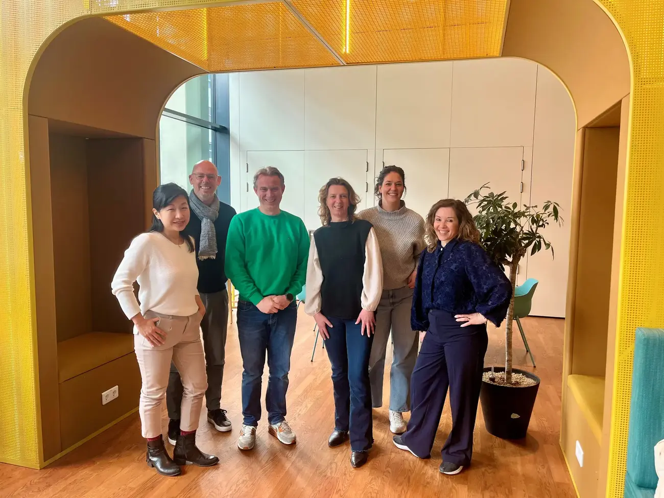 ithaka language class