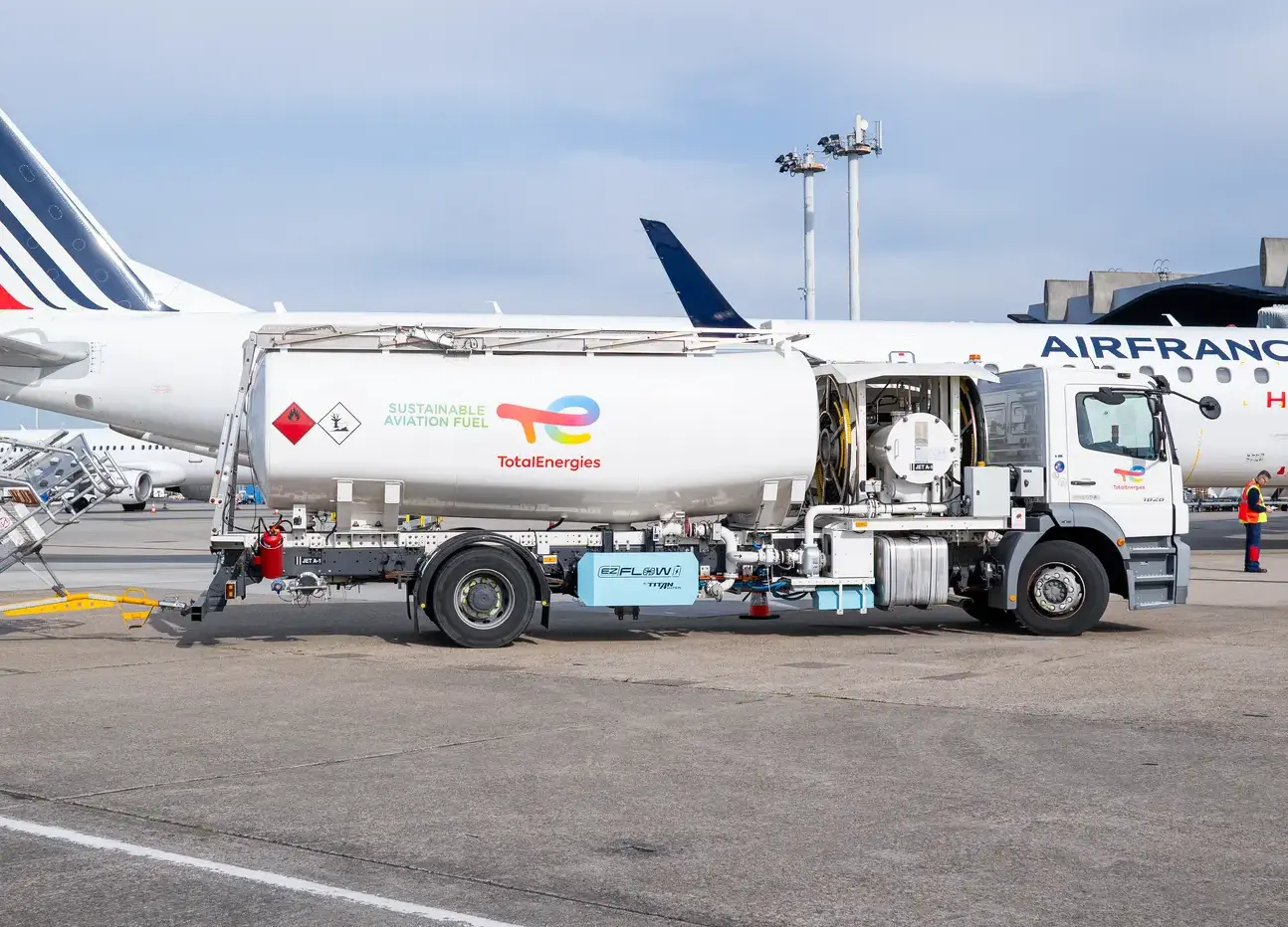 Refueling, Bordeaux Mérignac Airport